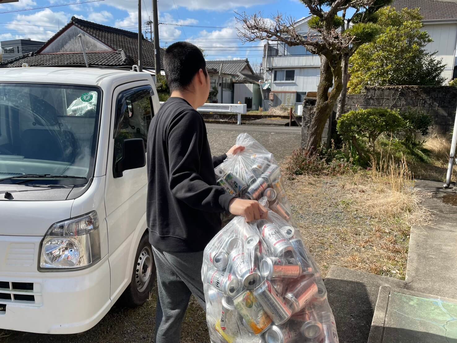 生活介護はぴねす　アルミ缶仕分け・回収